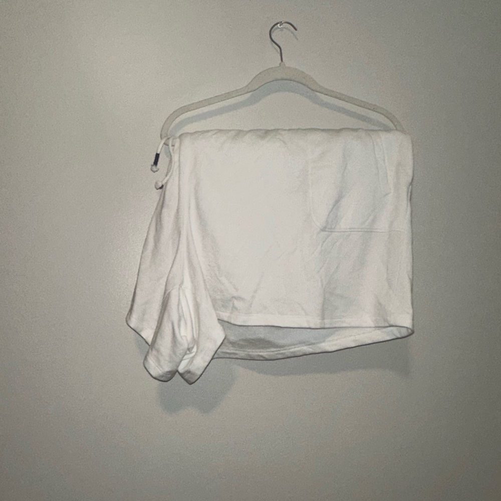 LIVI by Lane Bryant White Drawstring Shorts with Pockets Size 34/36